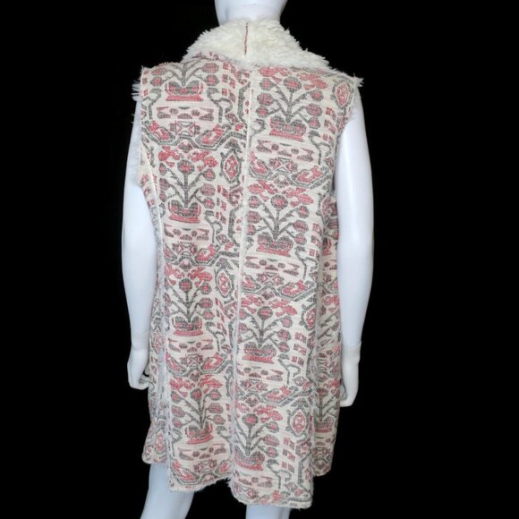 Hei Hei Anthropologie Geometric Jacquard Boho Sherpa Faux Fur Vest Women's Small - Picture 2 of 5